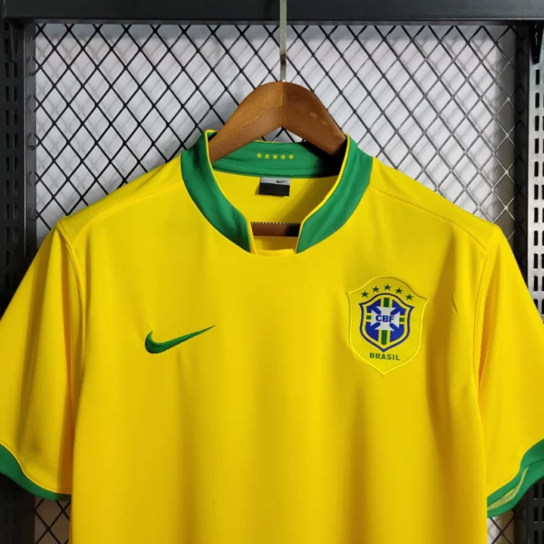 Camisa Retrô Clássica Seleção Brasileira Brasil – Nike – Amarela – 2006 - Imagem 2