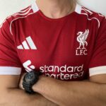 Camisa Liverpool Home Versão Jogador 2025/2026 Vermelha Adidas - Imagem 6
