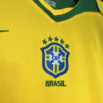 Camisa Retrô Clássica Seleção Brasileira Brasil – Nike – Ronaldinho 10 – Amarela – 2004 – Total 90 - Imagem 18