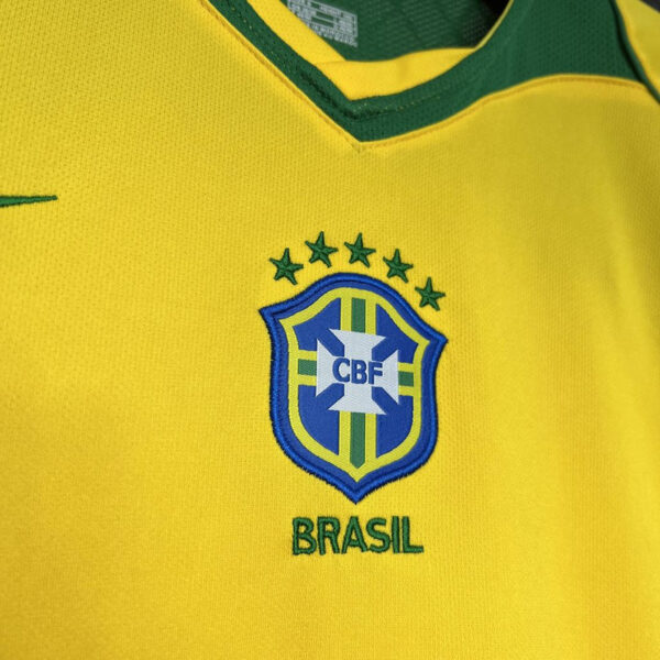 Camisa Retrô Clássica Seleção Brasileira Brasil – Nike – Ronaldinho 10 – Amarela – 2004 – Total 90 - Imagem 18