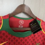 Camisa Rêtro Clássica Seleção Portugal Home 2004 Nike Total 90 - Imagem 7