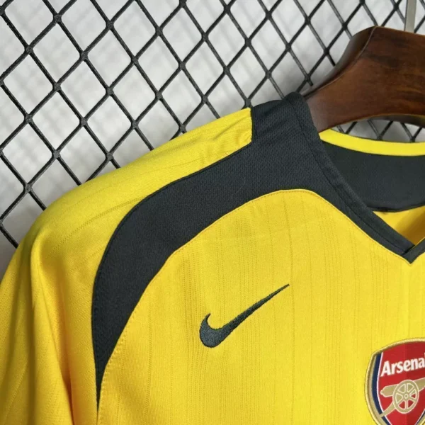 Camisa Rêtro Arsenal Away 2005/2006 Nike - Amarela - Total 90 - Imagem 2