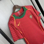 Camisa Rêtro Clássica Seleção Portugal Home 2004 Nike Total 90 - Imagem 4