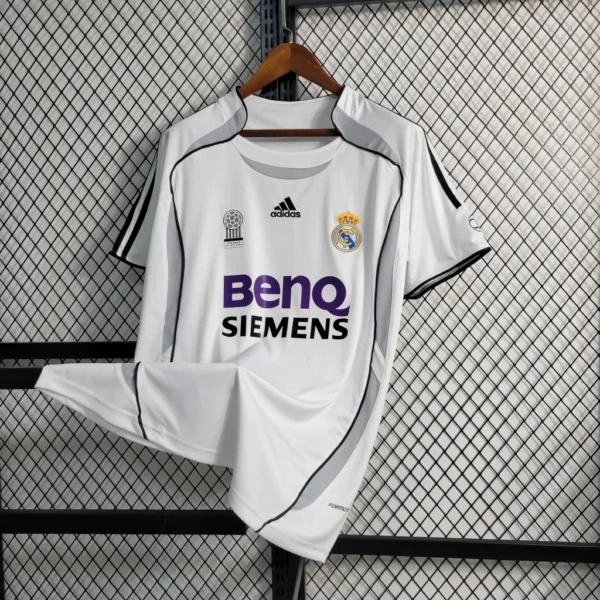 Camisa Retrô Real Madrid Home 2006/2007 Adidas Branca - Imagem 2