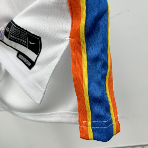 Camiseta Regata Basquete NBA OKC Oklahoma Thunder Association Edition 2025 Branca Nike - Imagem 7