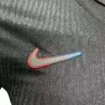 Camisa Barcelona Away Versão Jogador x Travis Scott - 24/2025 Nike All Black Preta - Imagem 2