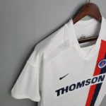 Camisa Retrô Paris Saint-Germain - PSG Away 2002/2003 - Ronaldinho 10 - Nike - Branca Thomson - Imagem 2