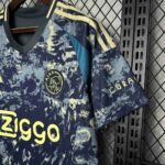 Camisa Ajax Away Versão Torcedor 24/2025 Azul Adidas - Imagem 3