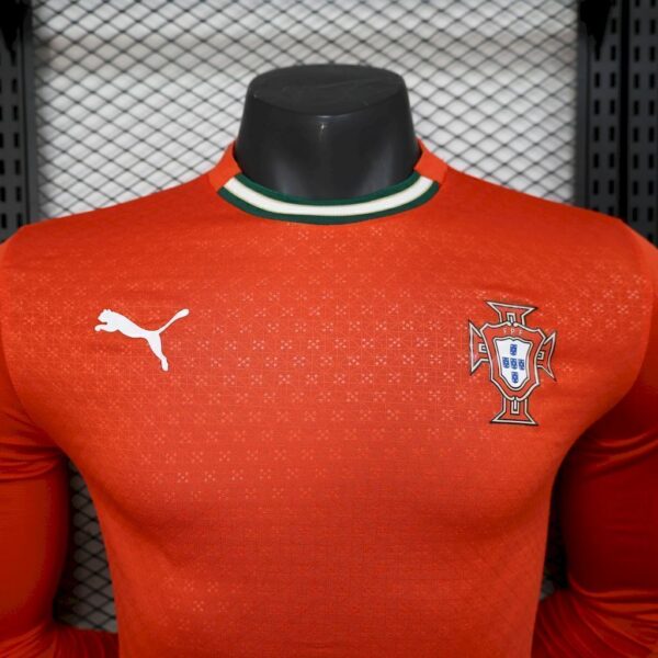 Camisa Seleção Portugal Home Versão Jogador Manga Longa 2025 Puma Vermelha - Imagem 2