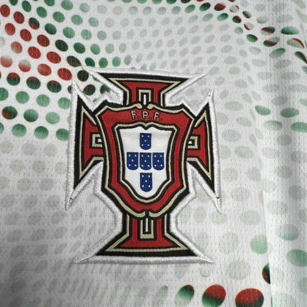 Camisa Seleção Portugal Away Versão Torcedor 2025 Puma Branca - Imagem 2