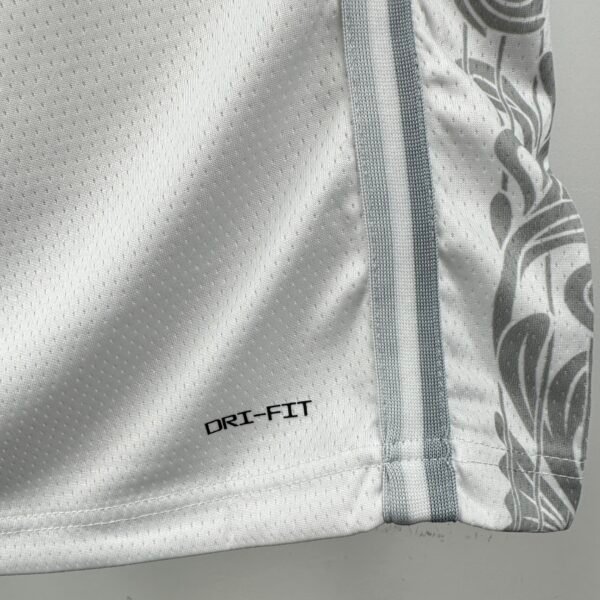 Camiseta Regata NBA Dallas Mavericks 32 Flagg City Edition Branca 2025 Nike - Imagem 8