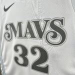 Camiseta Regata NBA Dallas Mavericks 32 Flagg City Edition Branca 2025 Nike - Imagem 4