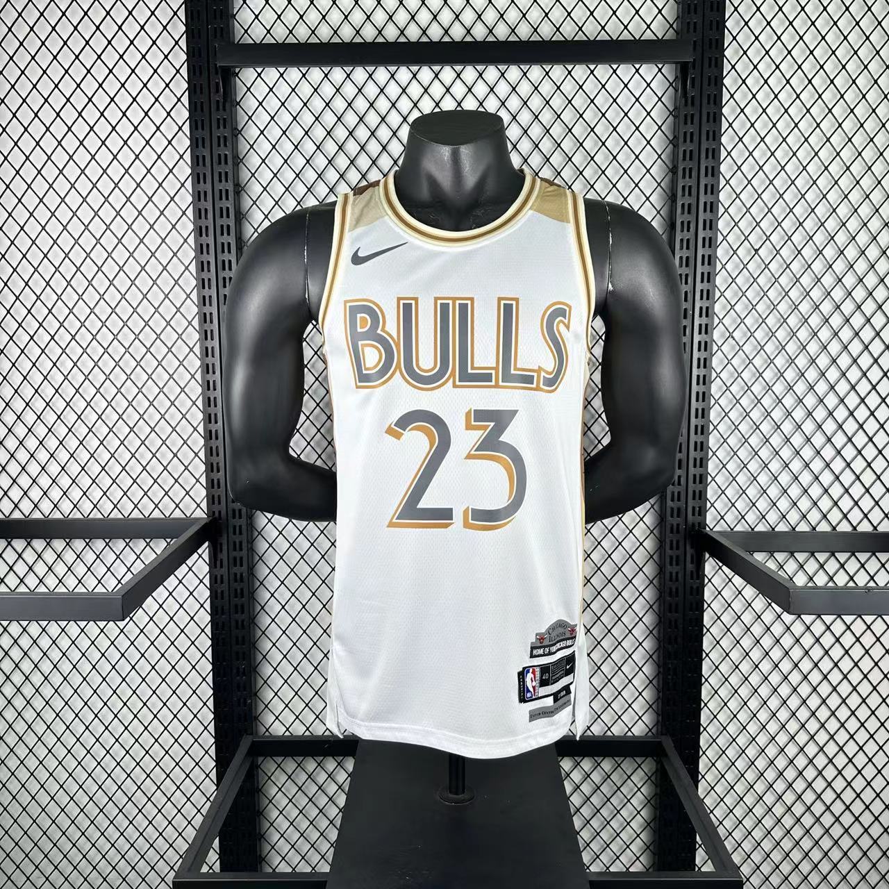 54e175a7 Camiseta Regata Basquete NBA Chicago Bulls 23 Jordan City Edition 2025 Branco Nike - Imagem 1