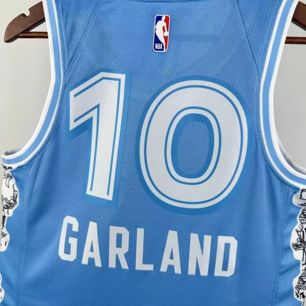 Camiseta Regata NBA Cleveland Cavaliers 10 Garland City Edition 2025 Azul Nike - Imagem 9