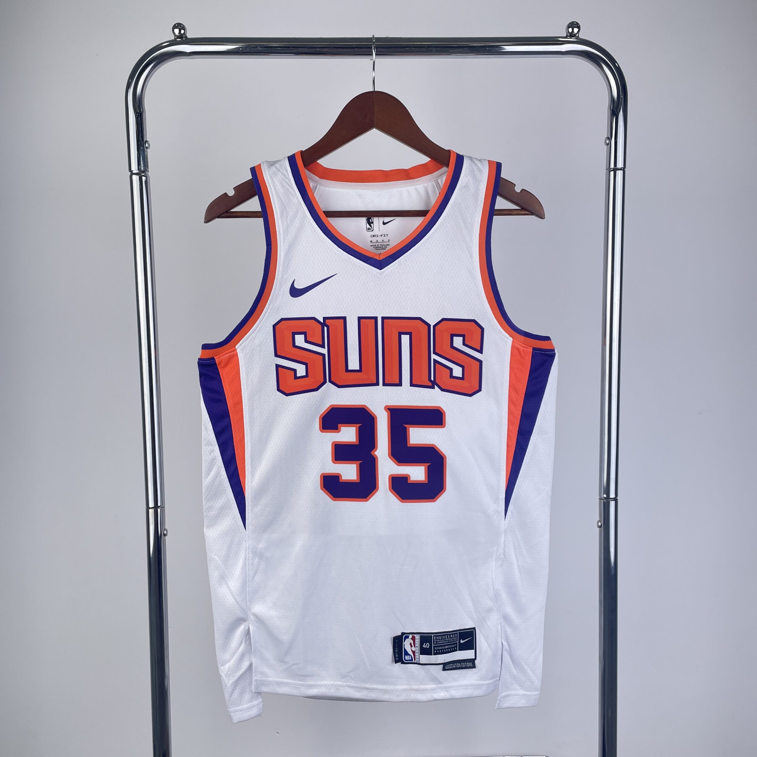 82727a5a Camiseta Regata Basquete NBA Phoenix Suns 35 Durant Association Edition 2025 Branco Nike - Imagem 1