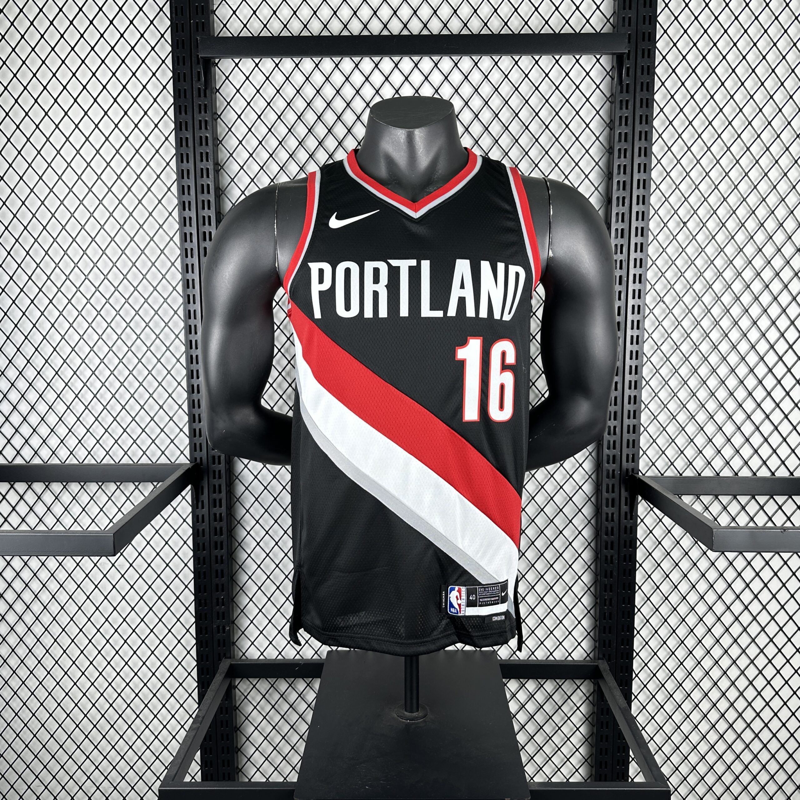ac08bc6d Camiseta Regata Basquete NBA Portland Trail Blazers Icon Edition 2025 Preta Nike - Imagem 1