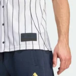 Camisa Manchester United Baseball US Pack 2025/26 Branca Adidas - Imagem 4