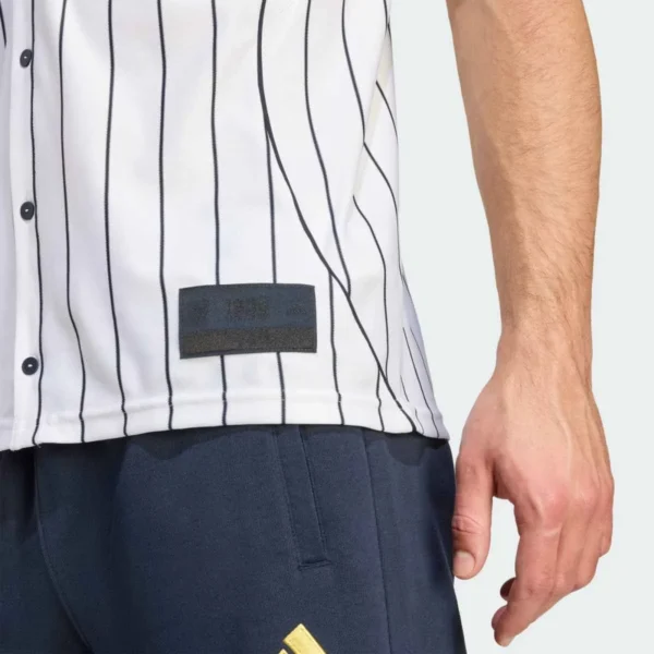 Camisa Manchester United Baseball US Pack 2025/26 Branca Adidas - Imagem 4