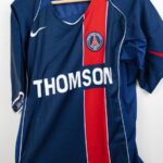 Camisa Retrô Paris Saint-Germain - PSG Home 2004/2005 - Nike - Total 90 - Imagem 3