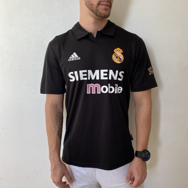Camisa Retrô Real Madrid Away Ronaldo 11 - 2002/2003 Adidas Preta - Imagem 2
