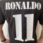 Camisa Retrô Real Madrid Away Ronaldo 11 - 2002/2003 Adidas Preta - Imagem 4
