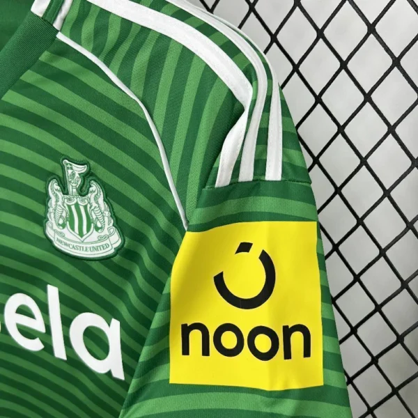 Camisa Newcastle United Away Versão Torcedor 25/2026 Verde Adidas - Imagem 2