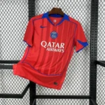 Camisa Paris Saint-Germain - PSG Third Versão Torcedor 25/2026 Nike - Edição Total 90 - Vermelha - Imagem 2
