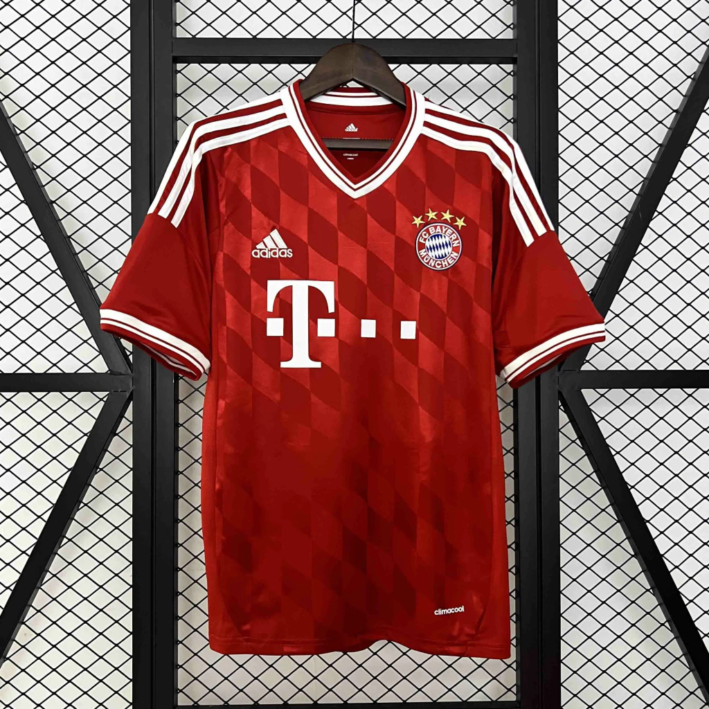 9f3a704f-4b446489e16543c2d117427699472652-1024-1024 Camisa Retrô Bayern Munique Home Versão Torcedor 2012/13 Adidas - Imagem 1