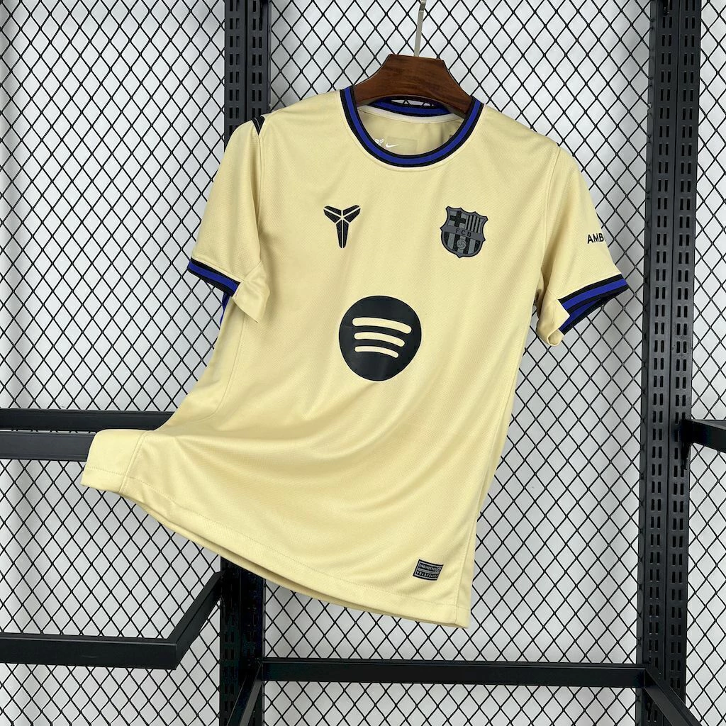 goierngns Camisa Barcelona Away Versão Torcedor 2025/2026 - Nike Edição Kobe Briant - Bege - Imagem 1