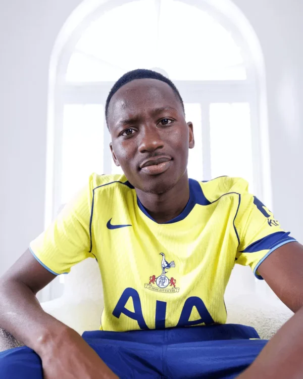 Camisa Tottenham Hostpur Third Versão Jogador - Total 90 - 25/2026 Amarela Nike - Imagem 6