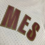 Camiseta Regata NBA Cleveland Cavaliers 23 Lebron James Mitchell & Ness Branca 2003/04 - Imagem 16