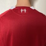 Camisa Liverpool Home Versão Jogador 2025/2026 Vermelha Adidas - Imagem 15