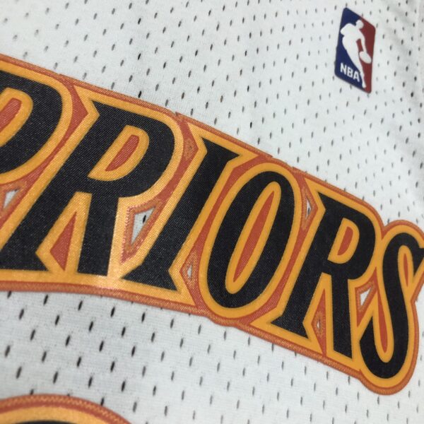 Camiseta Regata NBA Golden State Warriors 30 Stephen Curry Mitchell & Ness Branca 2009/10 - Imagem 5