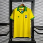 Camisa Retrô Clássica Seleção Brasileira Home - Brasil Amarela – 1979/80 Adidas
