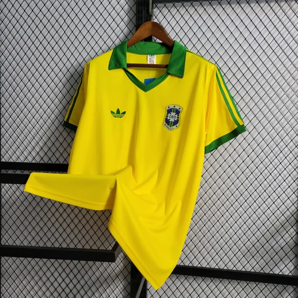 Camisa Retrô Clássica Seleção Brasileira Home - Brasil Amarela – 1979/80 Adidas - Imagem 2
