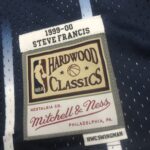 Camiseta Regata NBA Houston Rockets 3 Steve Francis Mitchell & Ness Azul 1999/2000 - Imagem 8