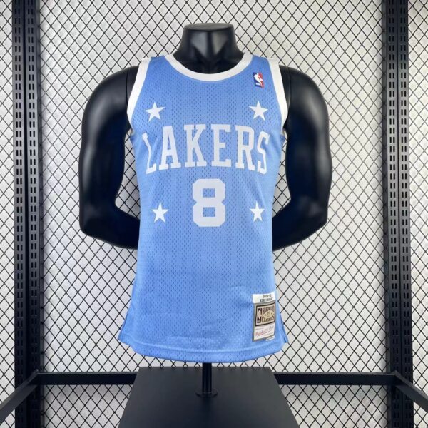 Camiseta Regata NBA Los Angeles Lakers 8 Kobe Bryant Mitchell & Ness Powder Blue Hardwood 2004/05 - Imagem 8