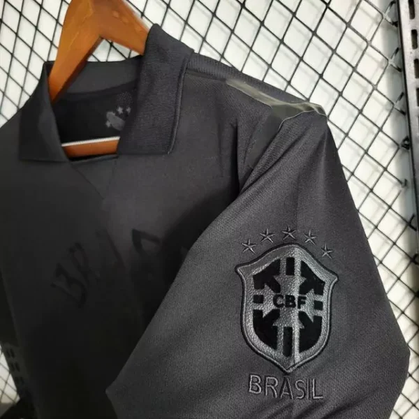 Camisa Retrô Seleção Brasileira - Brasil All Black – Preta 2014 Nike - Imagem 4