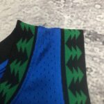 Camiseta Regata NBA Minnesota Timberwolves 21 Kevin Garnett Mitchell & Ness Azul 2003/04 - Imagem 7