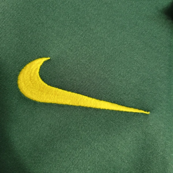 Camisa Brasil Seleção Brasileira Versão Torcedor Viagem 2017/2018 Verde Nike - Imagem 6