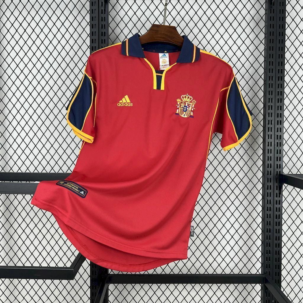 2025063009590139-9e4c10574358ec6e2c17513019572664-1024-1024 Camisa Retrô Clássica Seleção Espanha Home 2000 Vermelha Adidas - Imagem 1