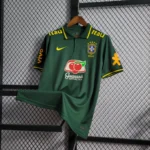 Camisa Brasil Seleção Brasileira Versão Torcedor Viagem 2017/2018 Verde Nike - Imagem 2