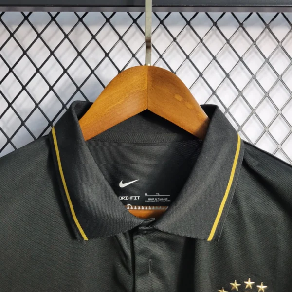 Camisa Retrô Seleção Brasileira - Brasil Concept Edition Polo Black – Preta 2022 Nike - Imagem 4
