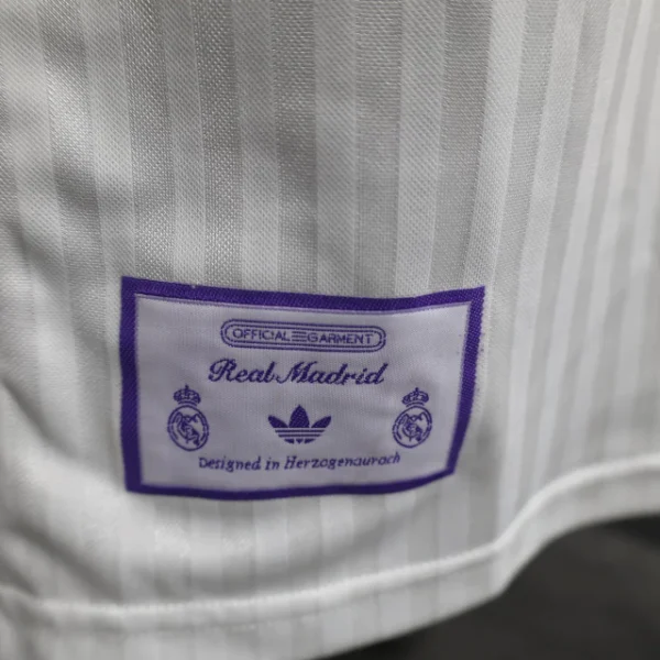 Camisa Real Madrid Terrace Icons Unissex 2025 Branca Adidas - Imagem 5
