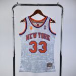 Camiseta Regata NBA New York Knicks BAPE 33 Patrick Ewing Mitchell & Ness Branca 1991/92