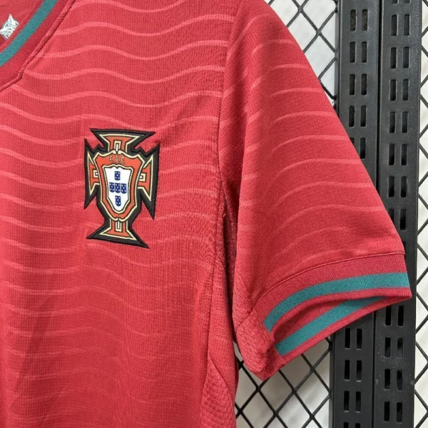 Camisa Seleção Portugal Home Versão Torcedor Copa Do Mundo 2026 Puma Vermelha - Imagem 2