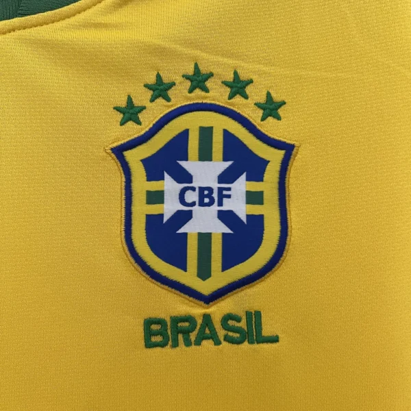 Camisa Retrô Clássica Seleção Brasileira Home - Brasil Amarelo – 2010/11 Nike - Imagem 3
