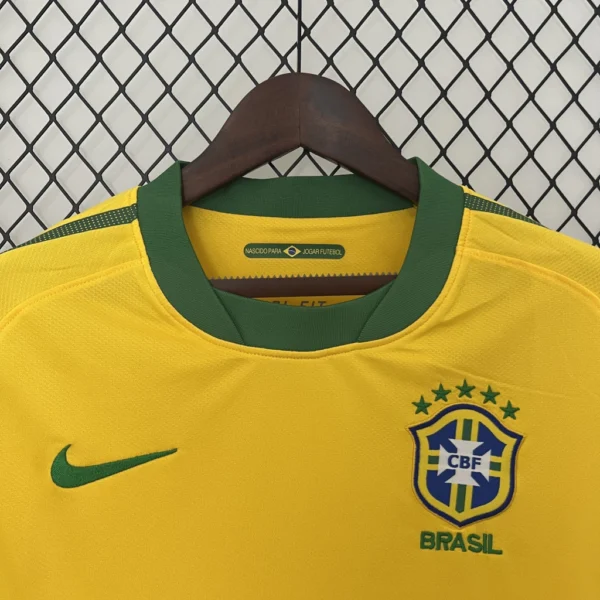 Camisa Retrô Clássica Seleção Brasileira Home - Brasil Amarelo – 2010/11 Nike - Imagem 2