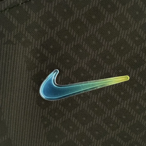 Camisa Seleção Brasil Concept Edition Versão Torcedor Refletiva Feminina 2022 Preto Nike - Imagem 5