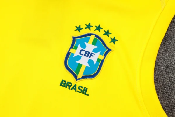 Conjunto Regata e Calção Treino Brasil Torcedor 2025 Amarelo Nike - Imagem 3